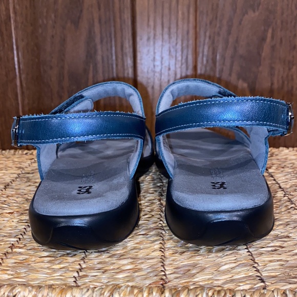 Nudu Navy SAS Leather Women’s Sandal Size 8.5 Narrow - Picture 11 of 16